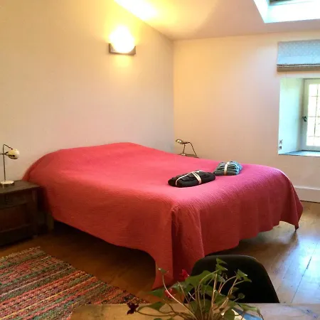 Belle Et Spacieuse Chambre D'hotes Avec Piscine B&B Savignac-de-Duras